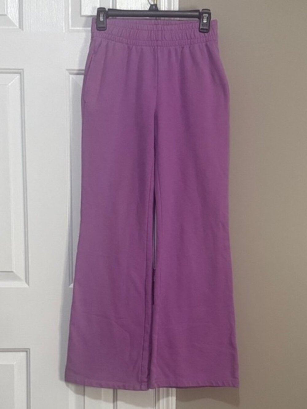 Wild Fable Lilac Flared Sweatpants size small